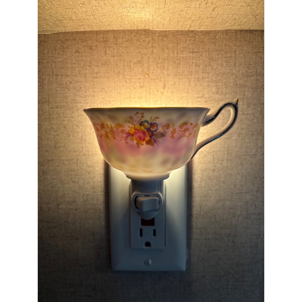 Vintage Floral Porcelain Teacup Night Light Gold Trim Cottagecore Decor 184